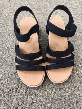 Skechers Black Strappy Comfort Sandals